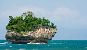 Pantai Karang Bokor